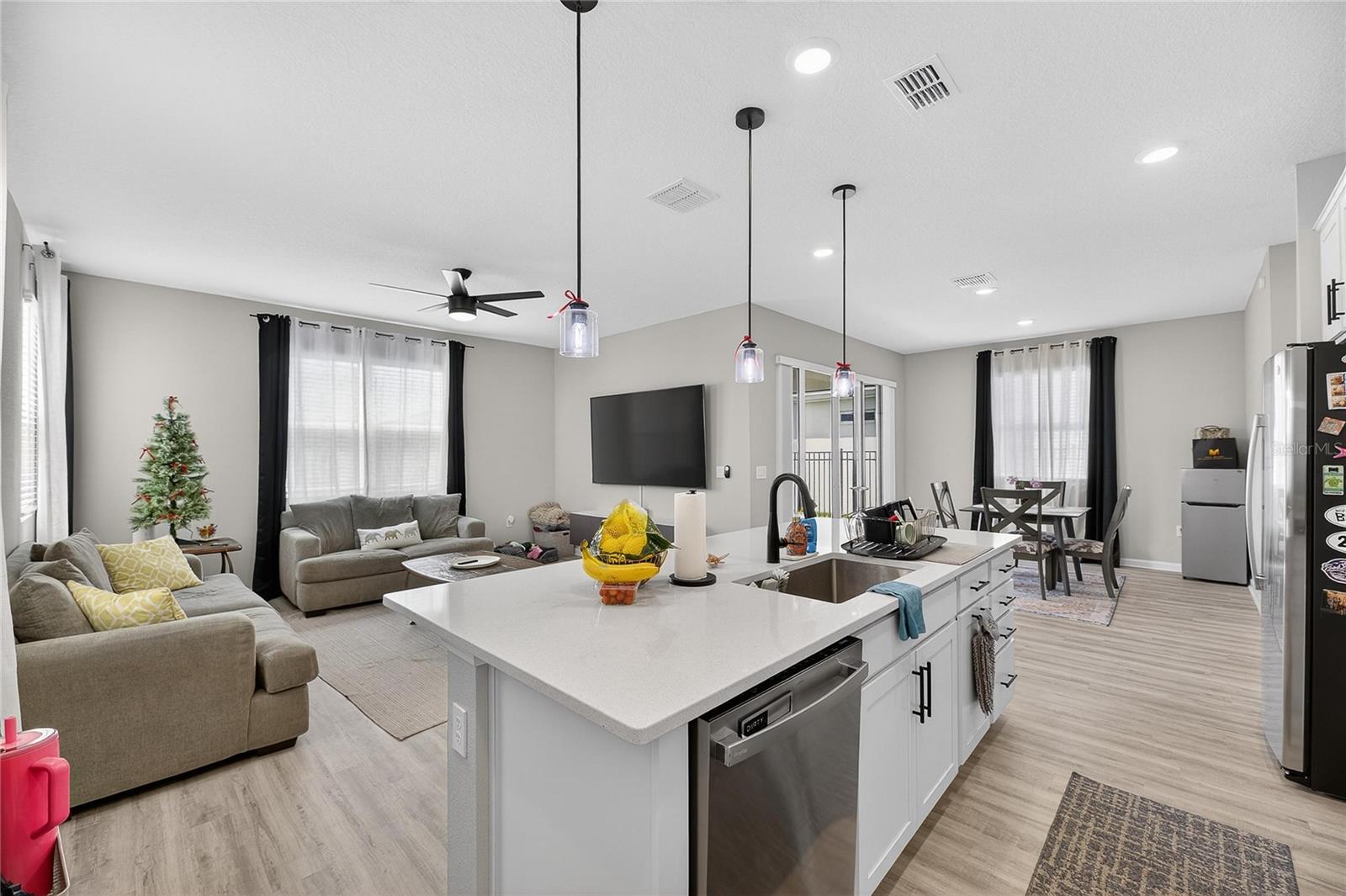 6255 GOLDEN BEACH DR, APOLLO BEACH, FL, 33572