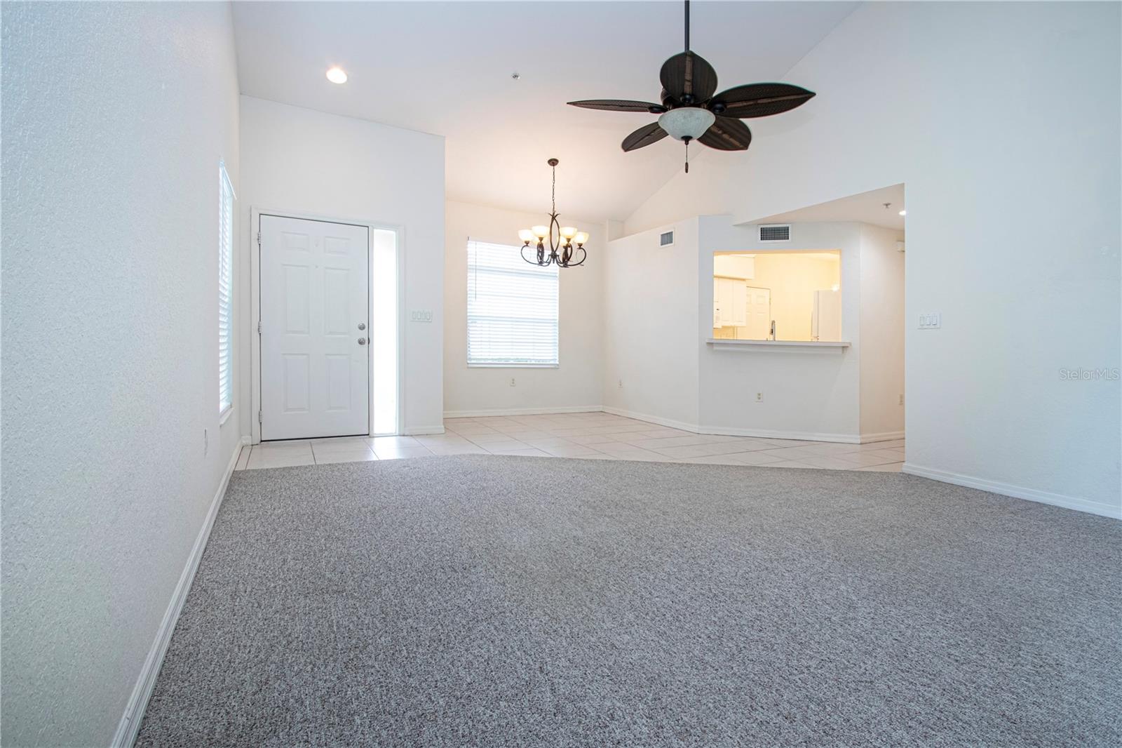 7043 STRAND CIR #102, BRADENTON, FL, 34203