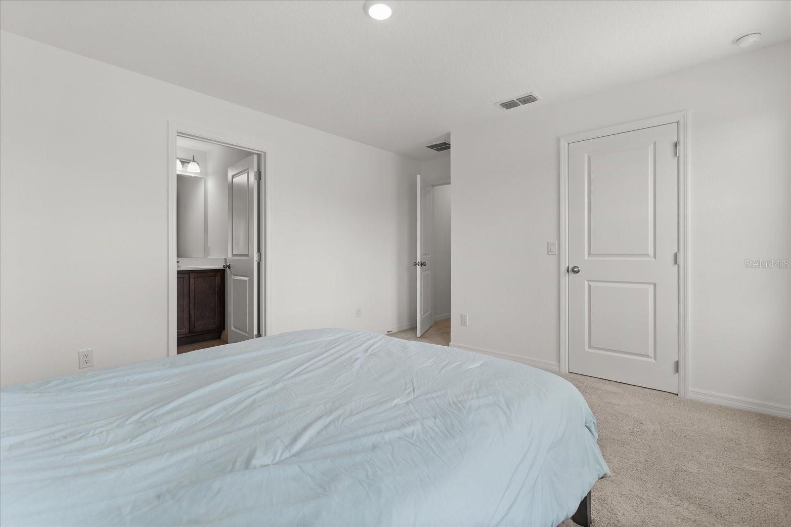 2302 GOLD DUST DR, CLERMONT, FL, 34715