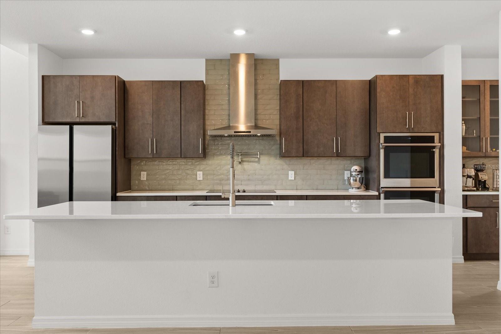 2302 GOLD DUST DR, CLERMONT, FL, 34715
