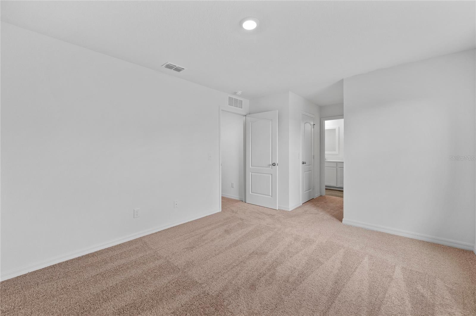 576 BAY LEAF DR, POINCIANA, FL, 34759