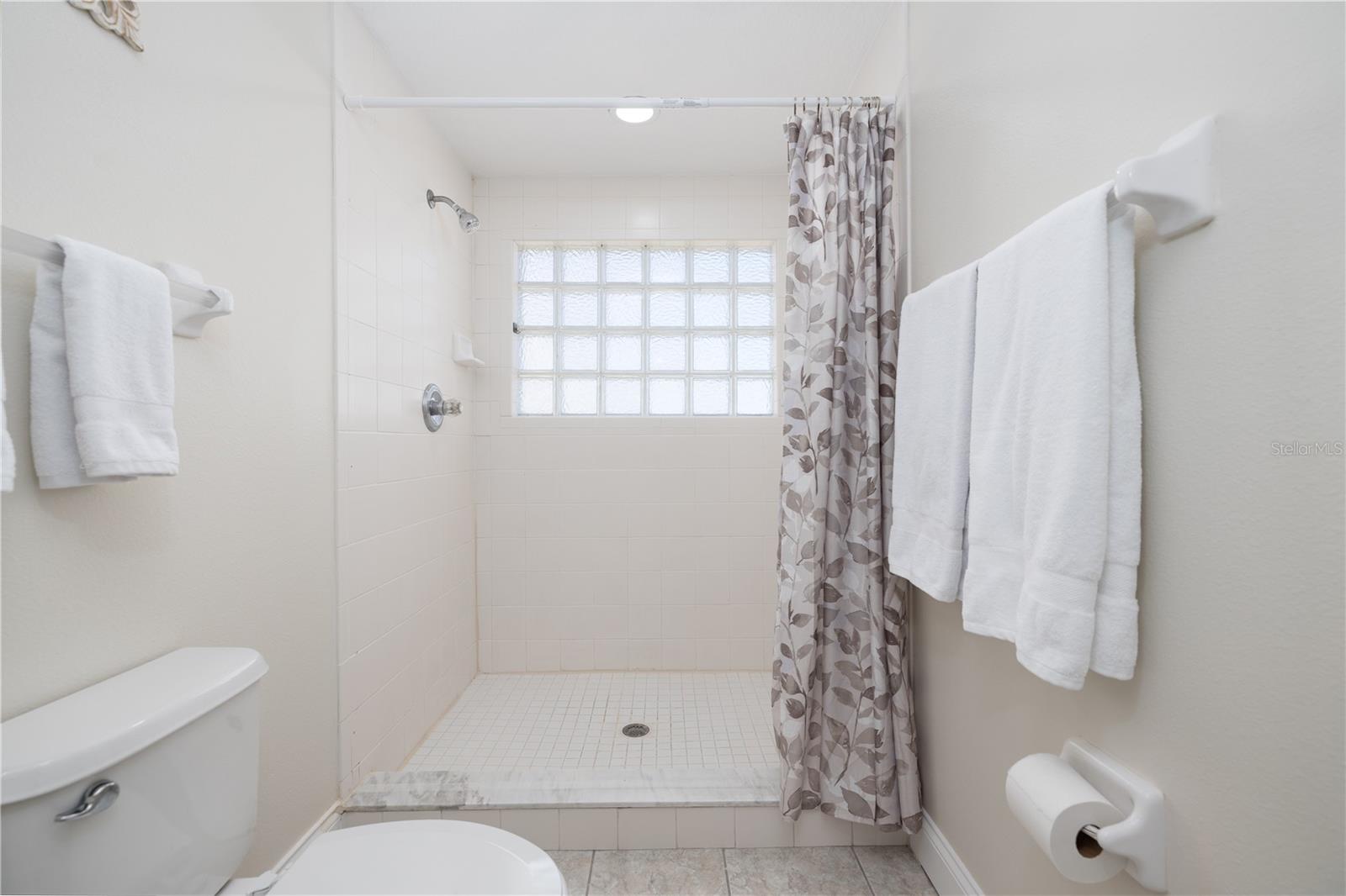 3076 OCEAN SHORE BLVD, ORMOND BEACH, FL, 32176