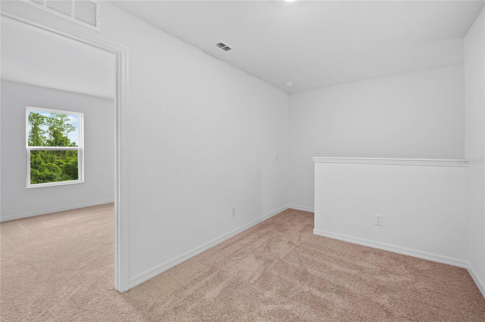 563 BAY LEAF DR, POINCIANA, FL, 34759