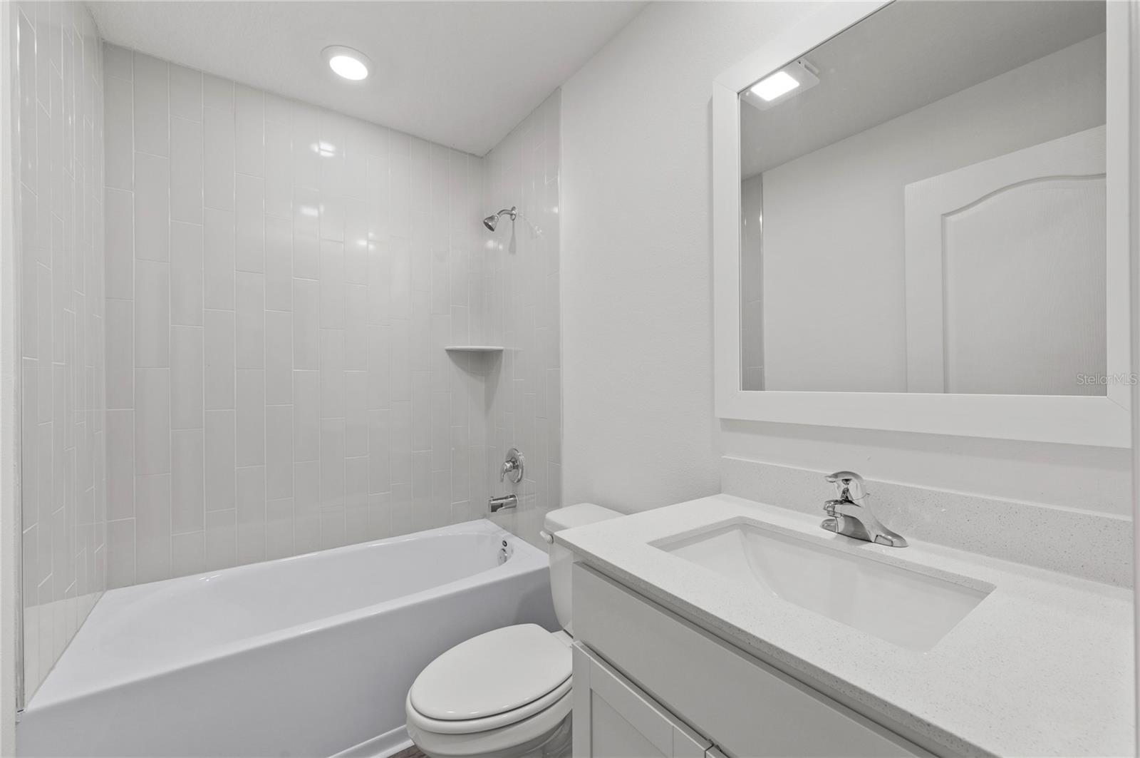 560 BAY LEAF DR, POINCIANA, FL, 34759