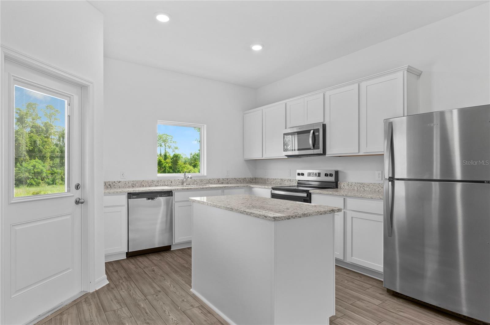 560 BAY LEAF DR, POINCIANA, FL, 34759