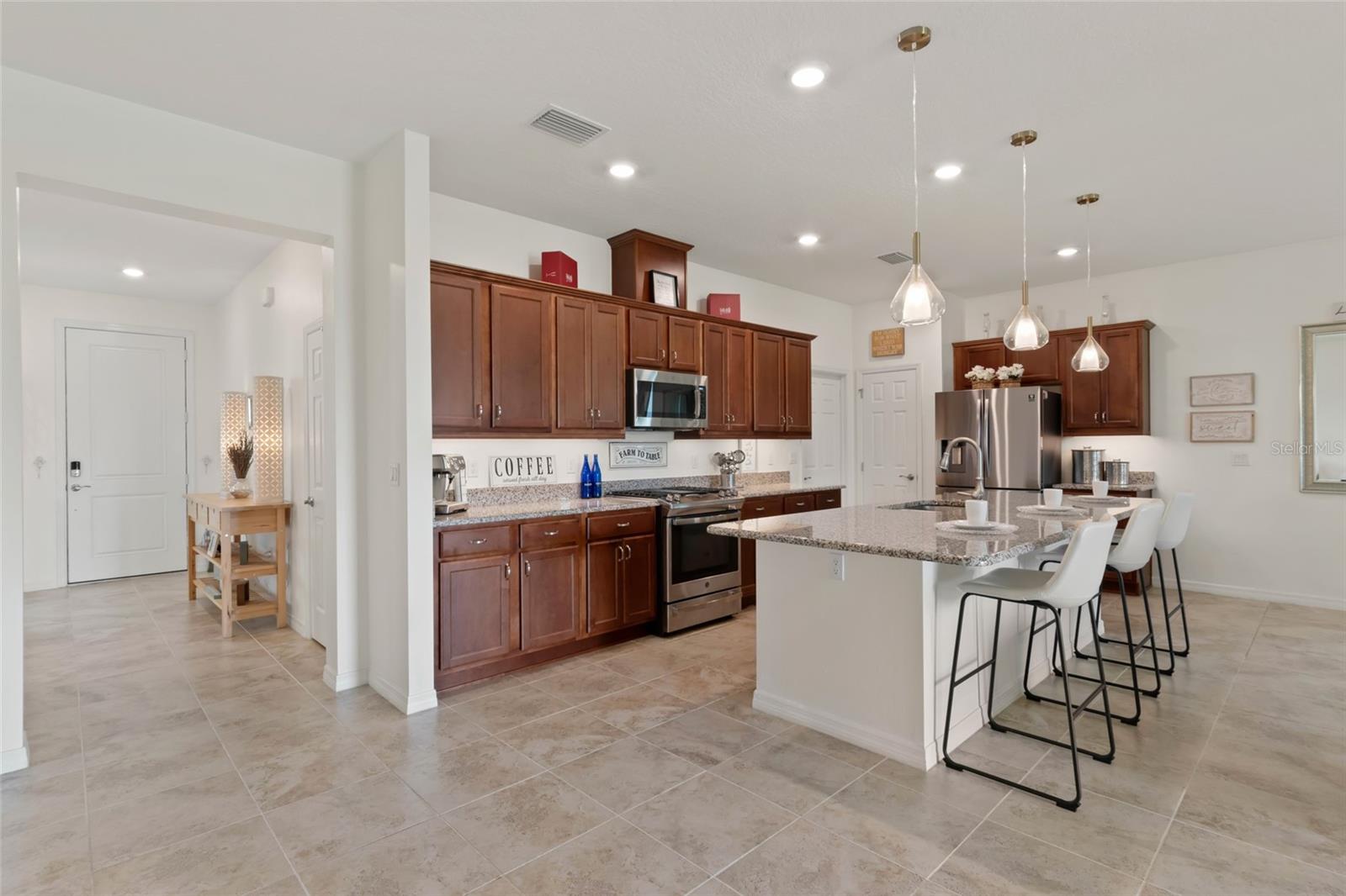 125 SILVER MAPLE RD, GROVELAND, FL, 34736
