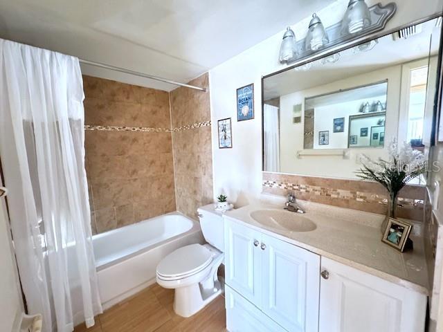 946 VIRGINIA ST #104- J, DUNEDIN, FL, 34698