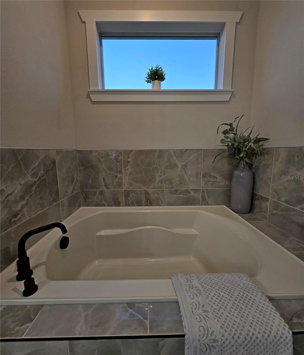 6836 HEAVITREE DR, SEBRING, FL, 33876