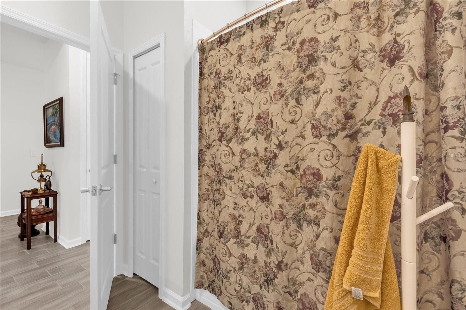 33655 SKY BLOSSOM CIR, LEESBURG, FL, 34788