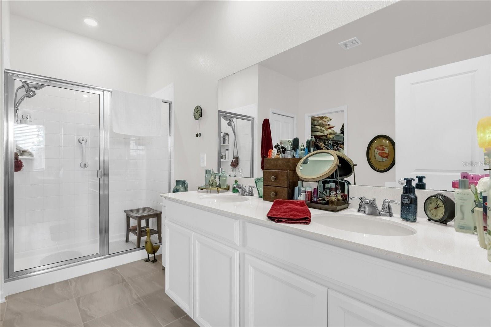 33655 SKY BLOSSOM CIR, LEESBURG, FL, 34788