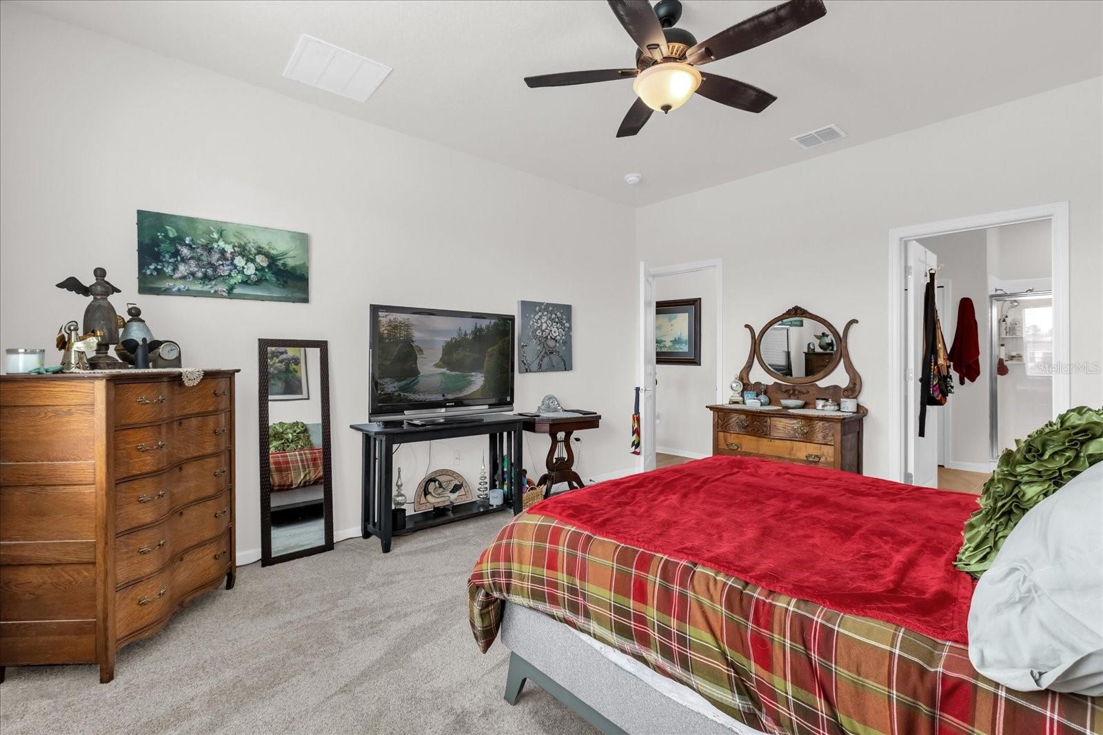 33655 SKY BLOSSOM CIR, LEESBURG, FL, 34788
