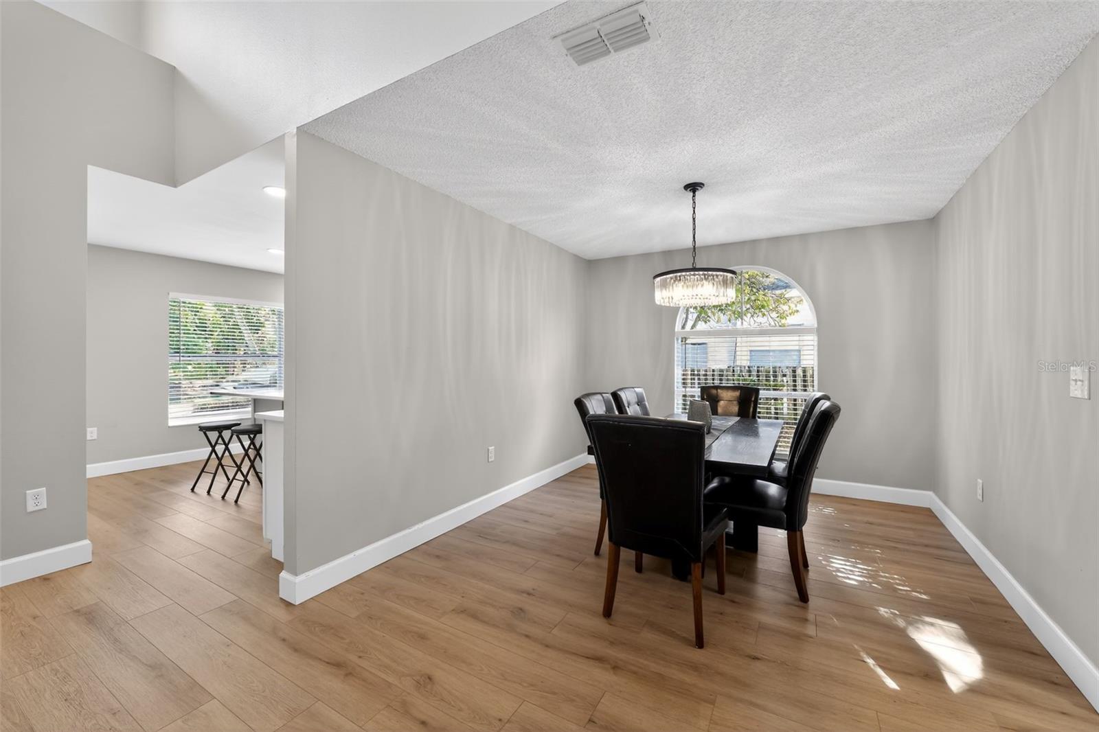 501 45TH ST E, BRADENTON, FL, 34208
