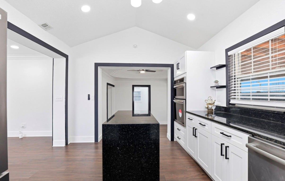 2132 W BIRD ST, TAMPA, FL, 33604