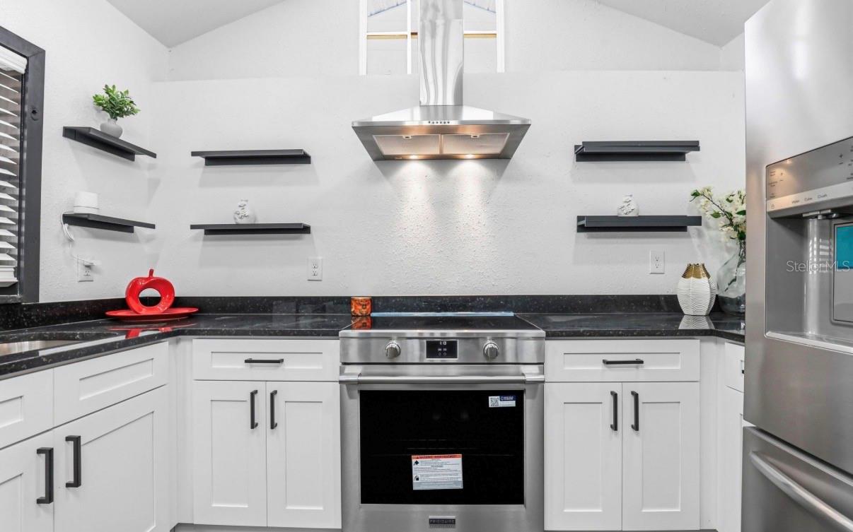 2132 W BIRD ST, TAMPA, FL, 33604