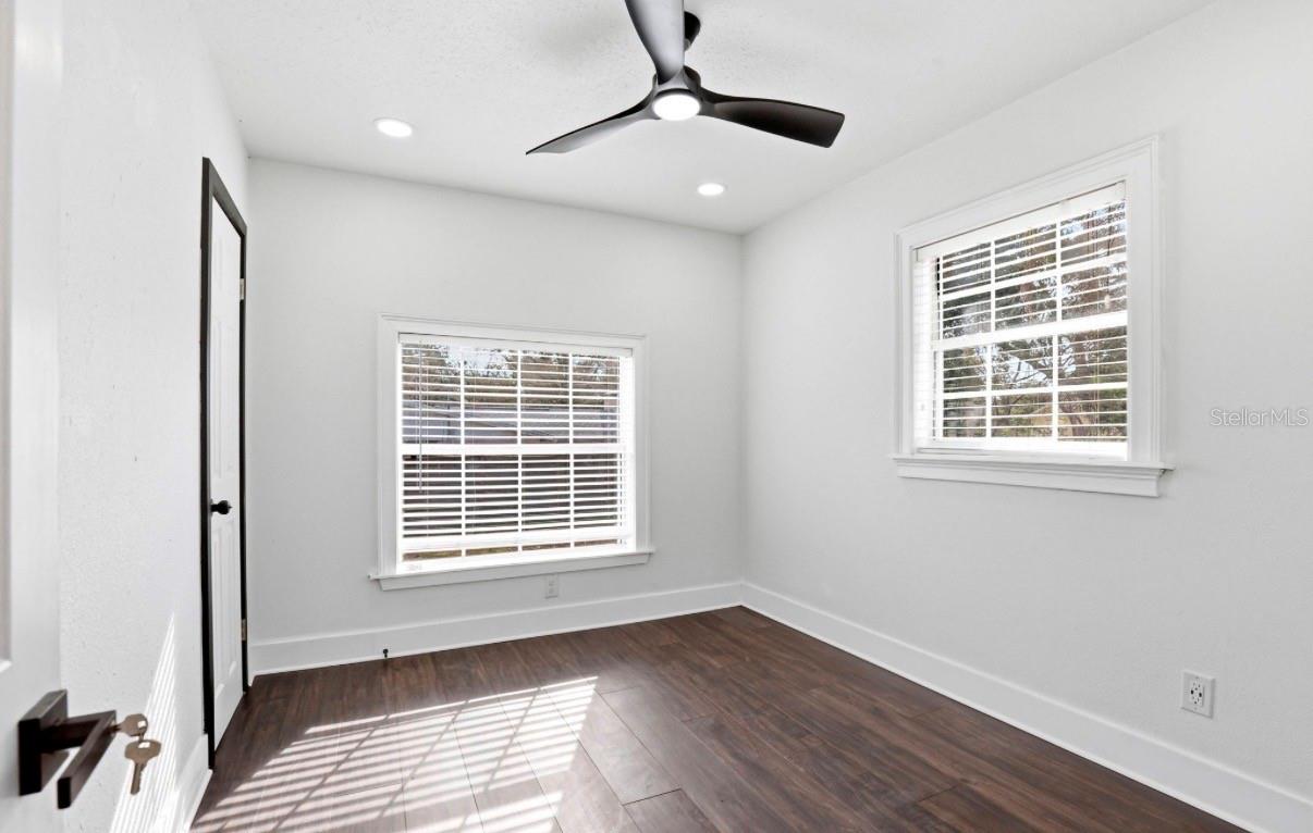 2132 W BIRD ST, TAMPA, FL, 33604