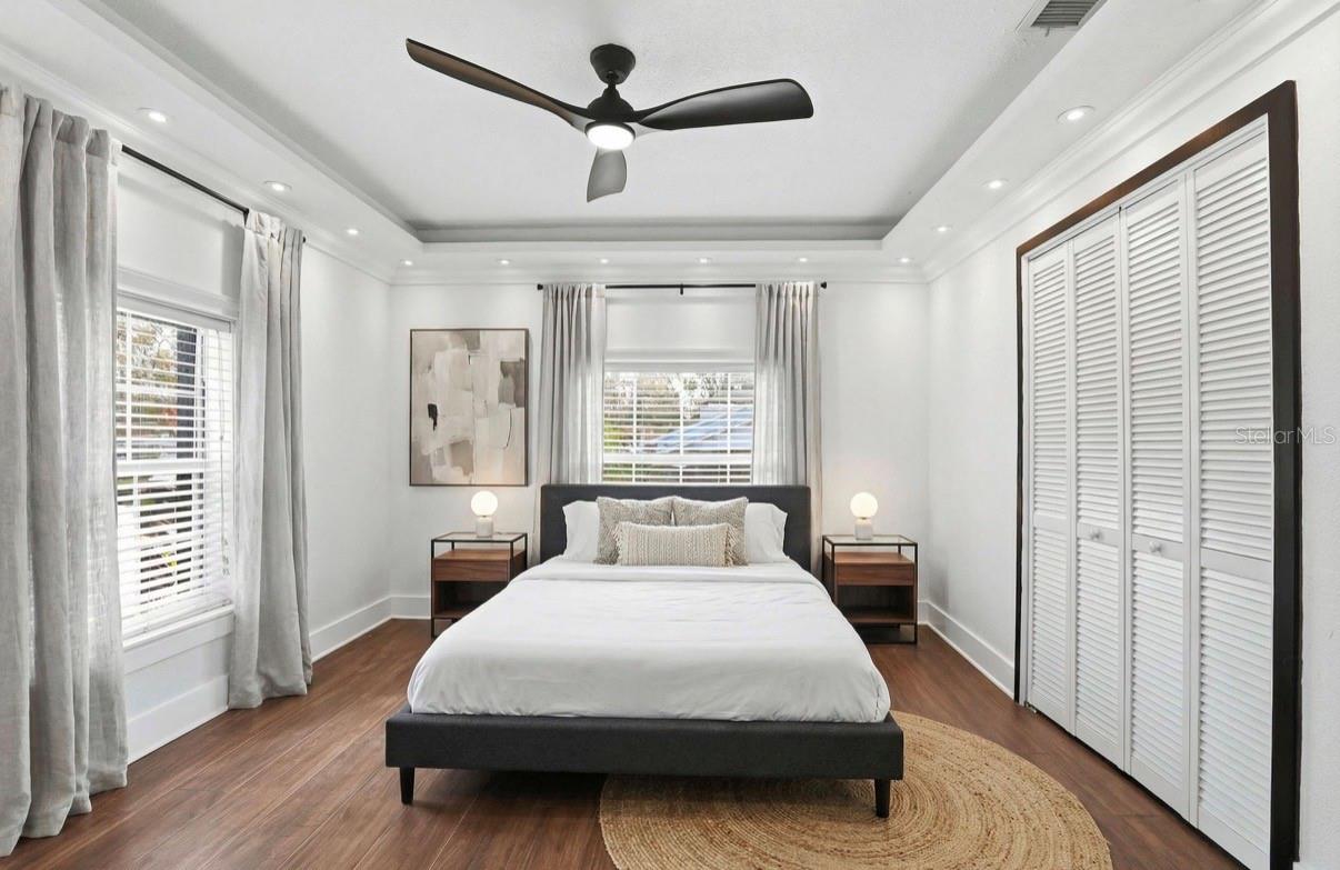 2132 W BIRD ST, TAMPA, FL, 33604