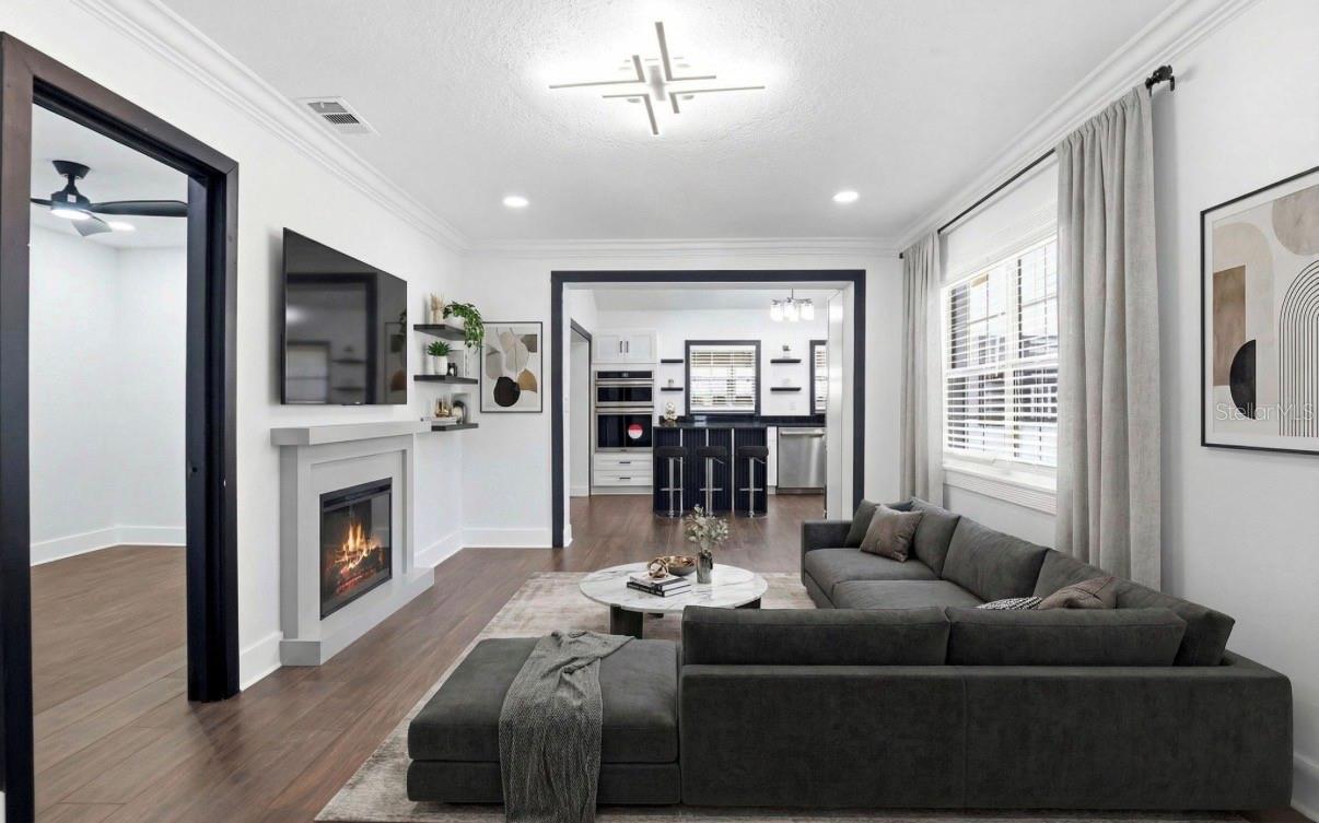 2132 W BIRD ST, TAMPA, FL, 33604