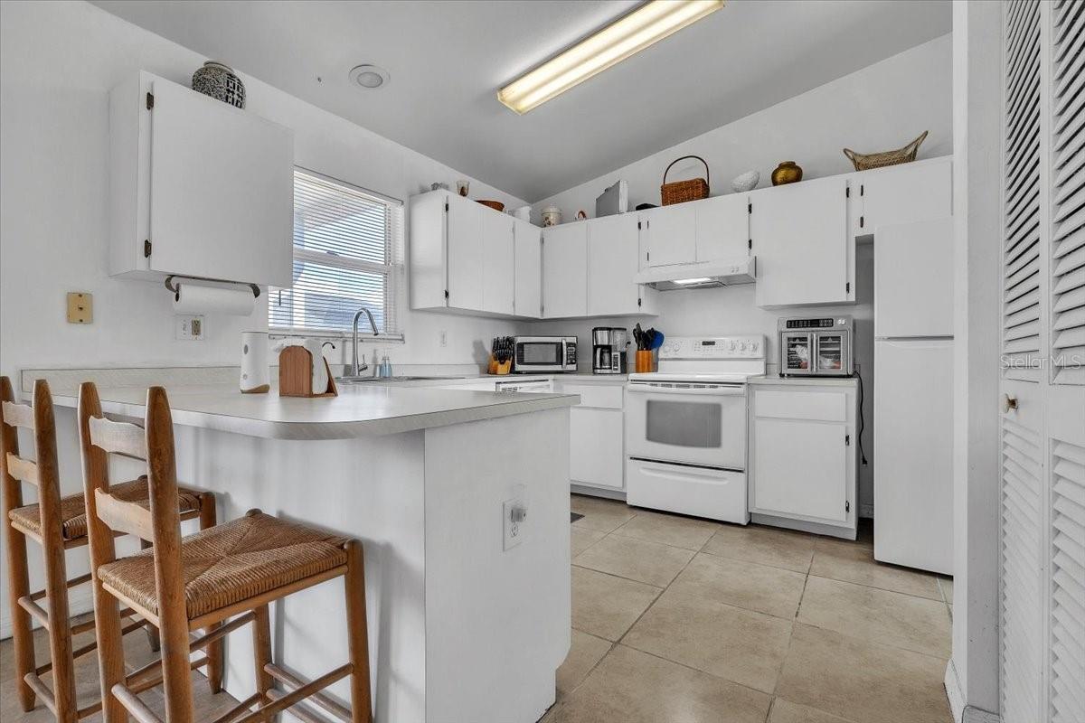 123 NW 9TH ST, CAPE CORAL, FL, 33993