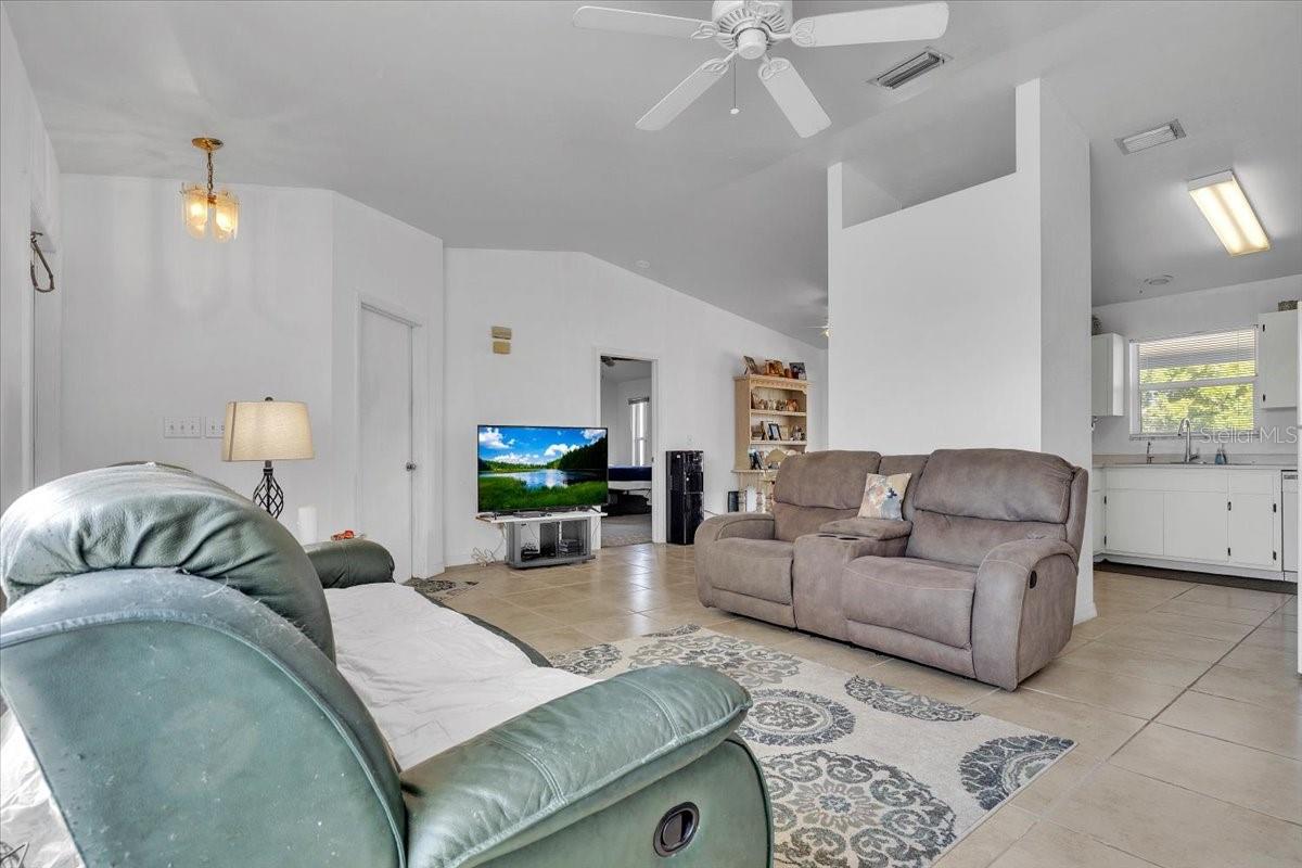 123 NW 9TH ST, CAPE CORAL, FL, 33993