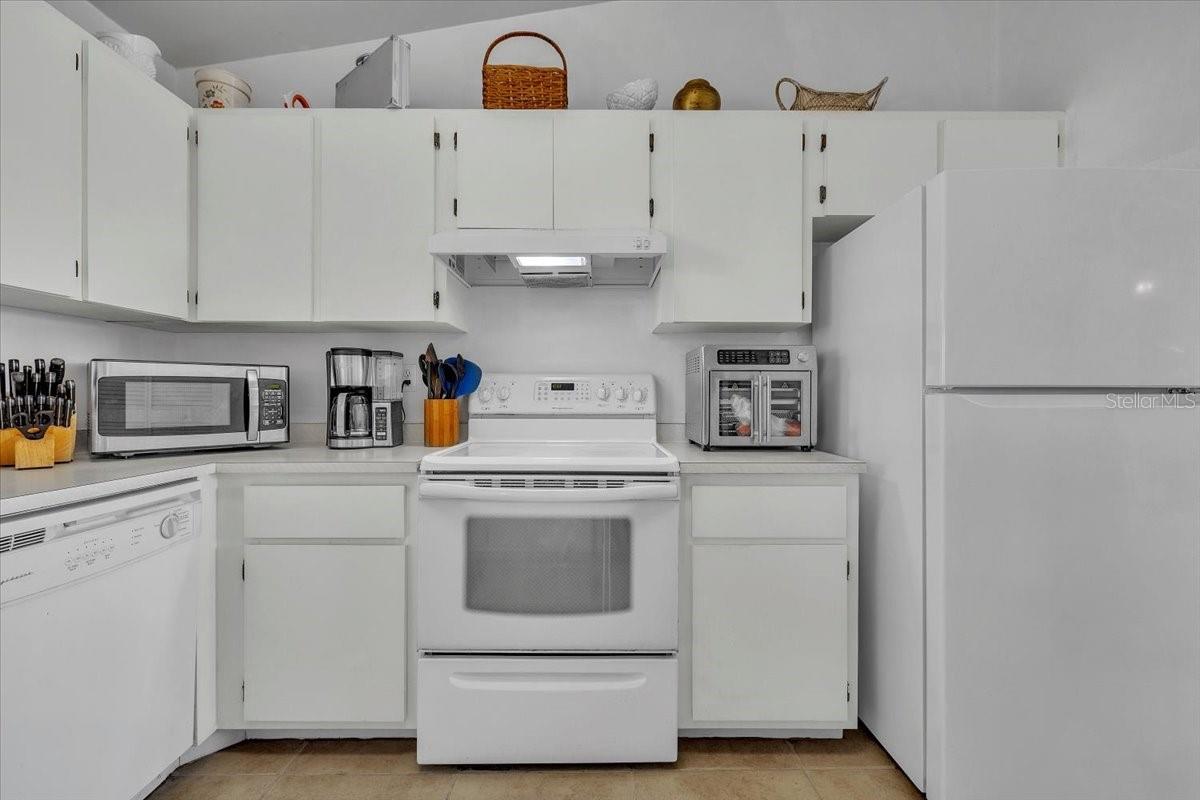 123 NW 9TH ST, CAPE CORAL, FL, 33993