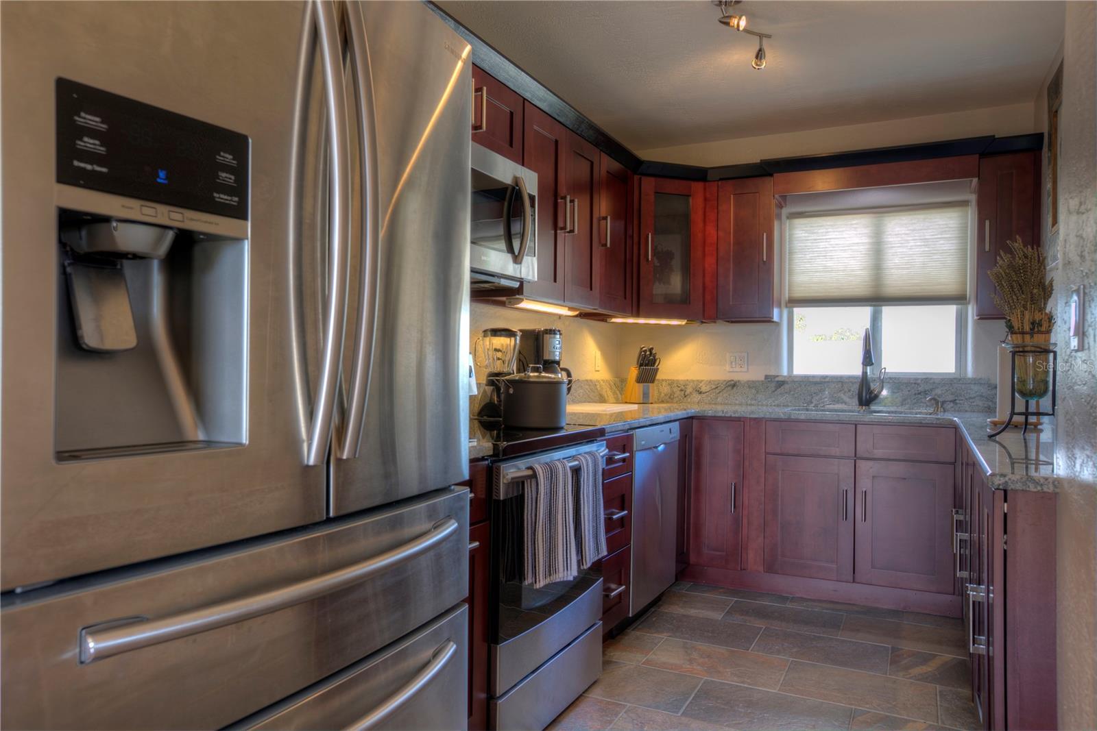 472 N CAUSEWAY, NEW SMYRNA BEACH, FL, 32169