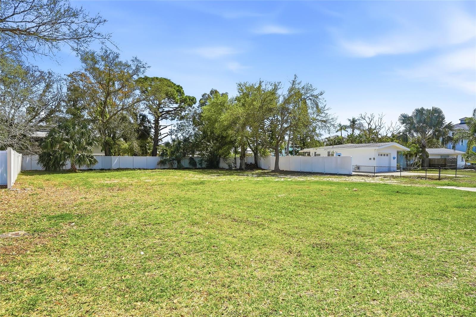 216 SHORE DR, PALM HARBOR, FL, 34683