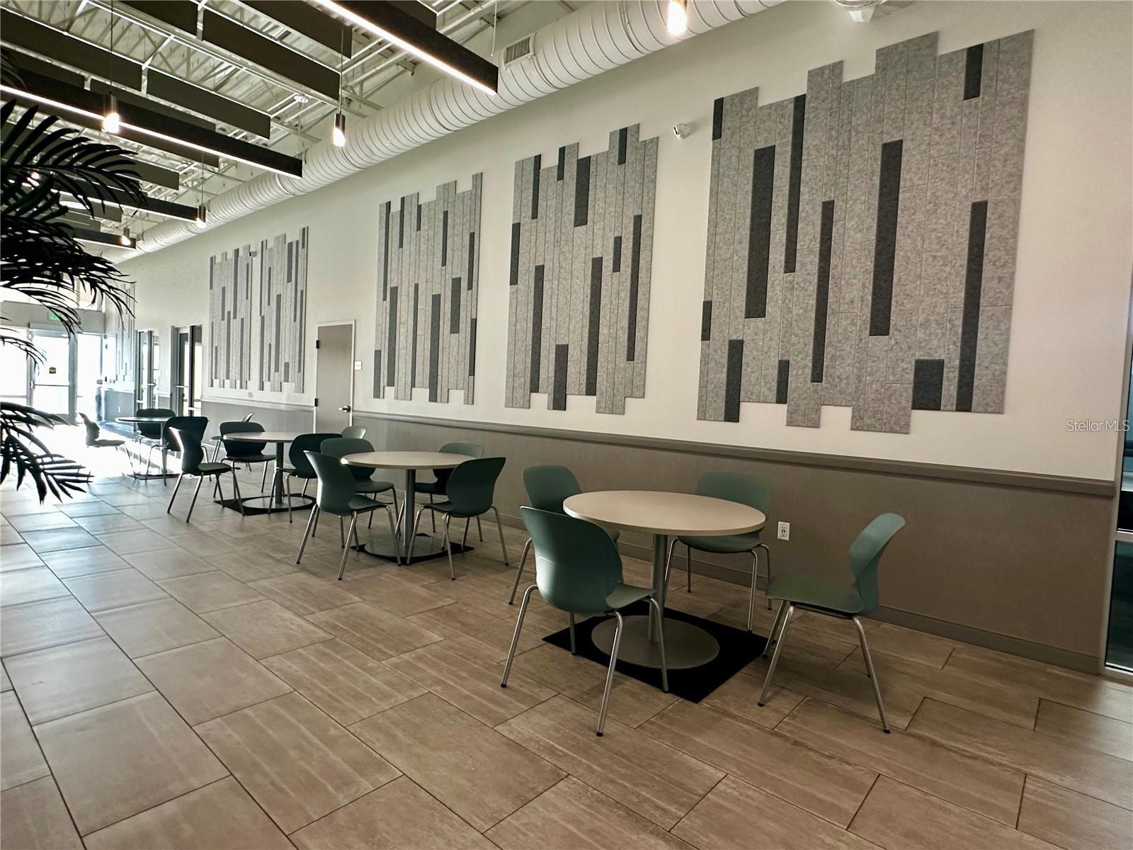 1100 BELCHER RD S #406, LARGO, FL, 33771