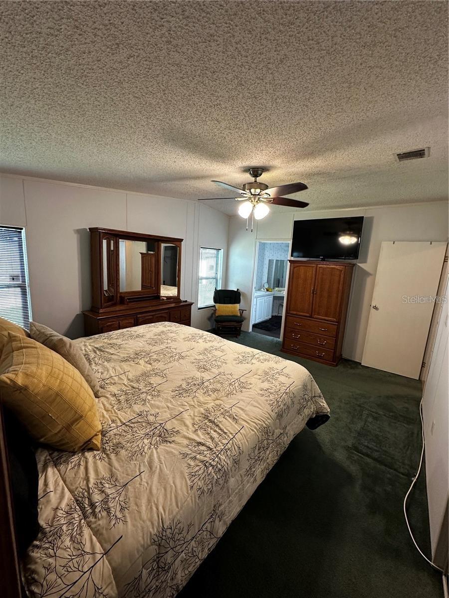 1100 BELCHER RD S #406, LARGO, FL, 33771