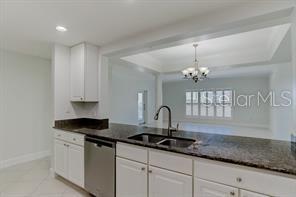 808 3RD AVE W #212, BRADENTON, FL, 34205