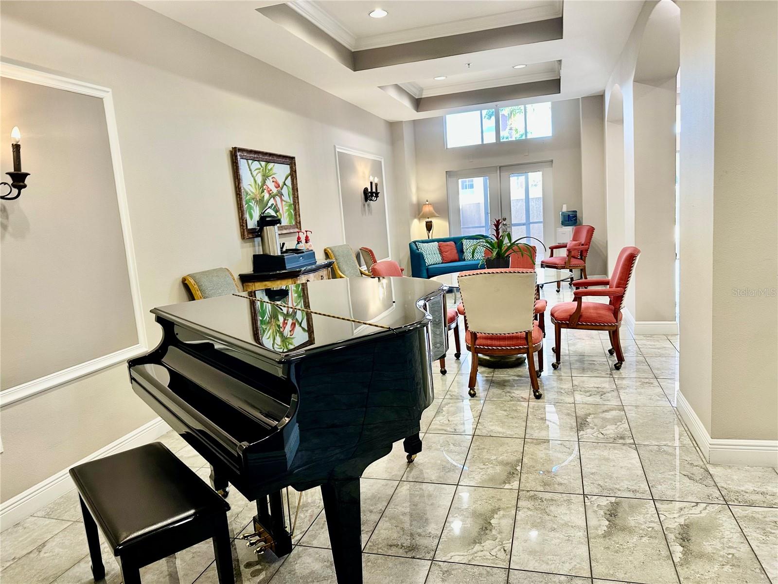 808 3RD AVE W #212, BRADENTON, FL, 34205