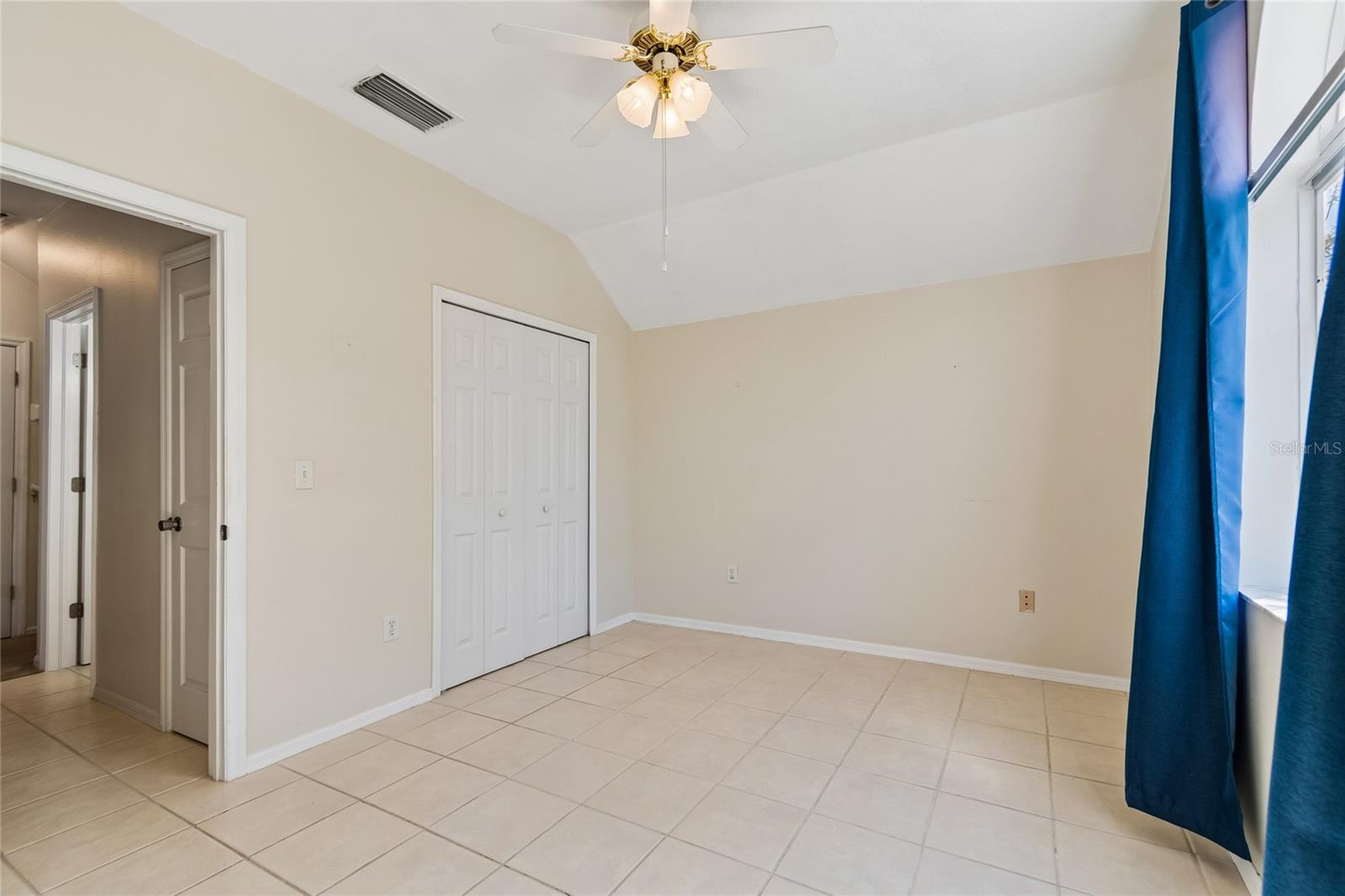 8816 CYPRESS HAMMOCK DR, TAMPA, FL, 33614
