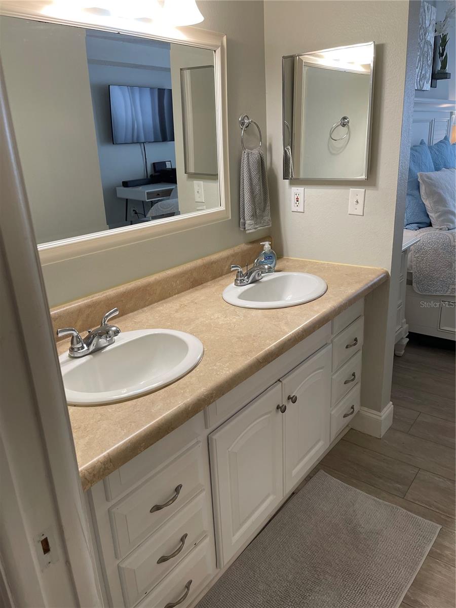 7294 CLOISTER DR #12, SARASOTA, FL, 34231