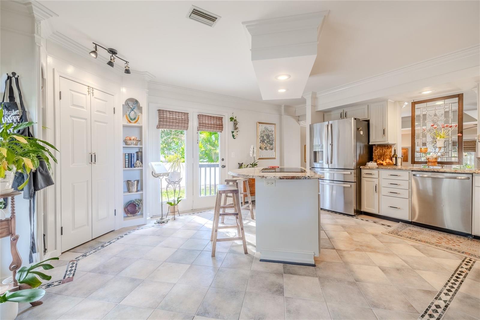 111 ESTHER ST, NEW SMYRNA BEACH, FL, 32169