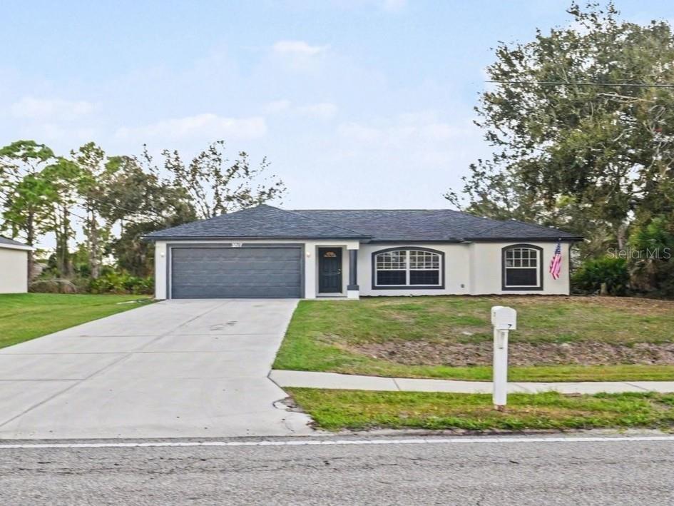 3217 N CHAMBERLAIN BLVD, NORTH PORT, FL, 34286