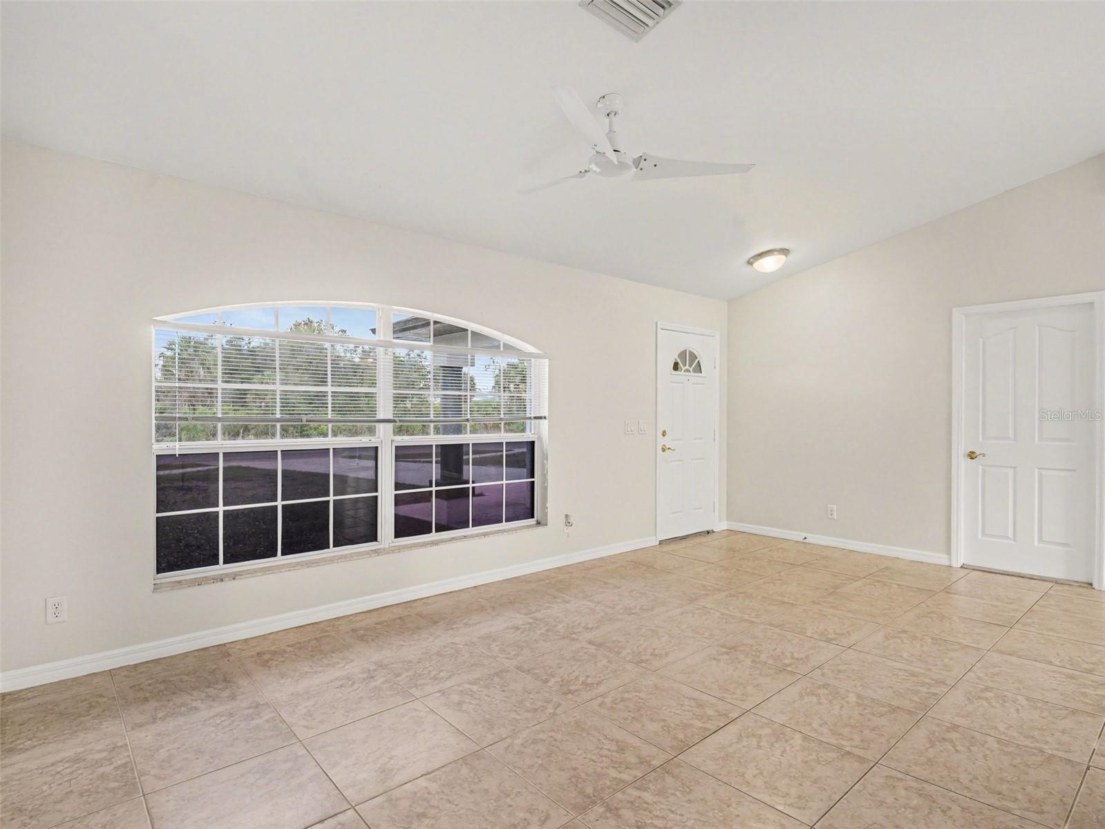 3217 N CHAMBERLAIN BLVD, NORTH PORT, FL, 34286