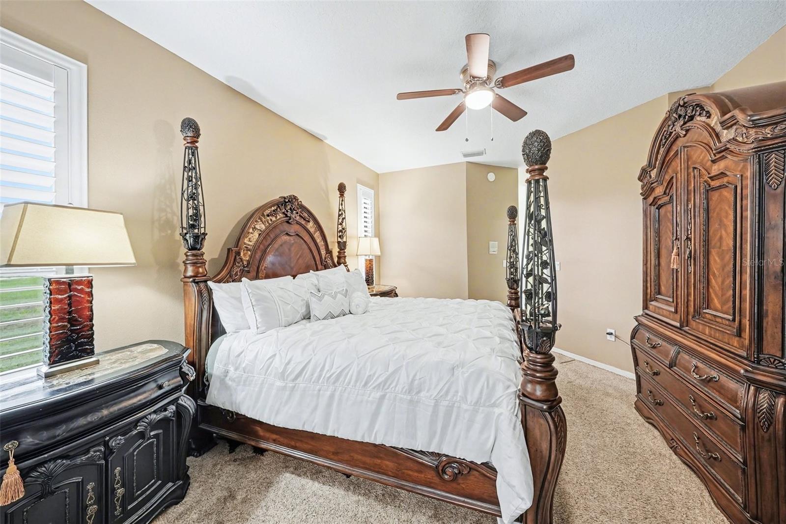 19216 RIDGELAKE DR, LUTZ, FL, 33549