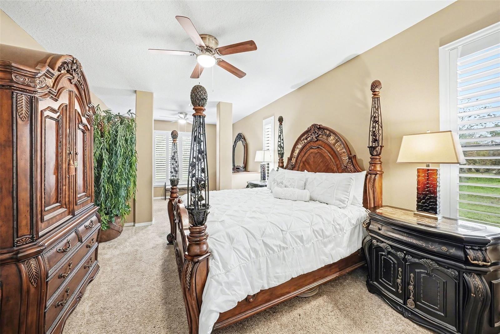 19216 RIDGELAKE DR, LUTZ, FL, 33549