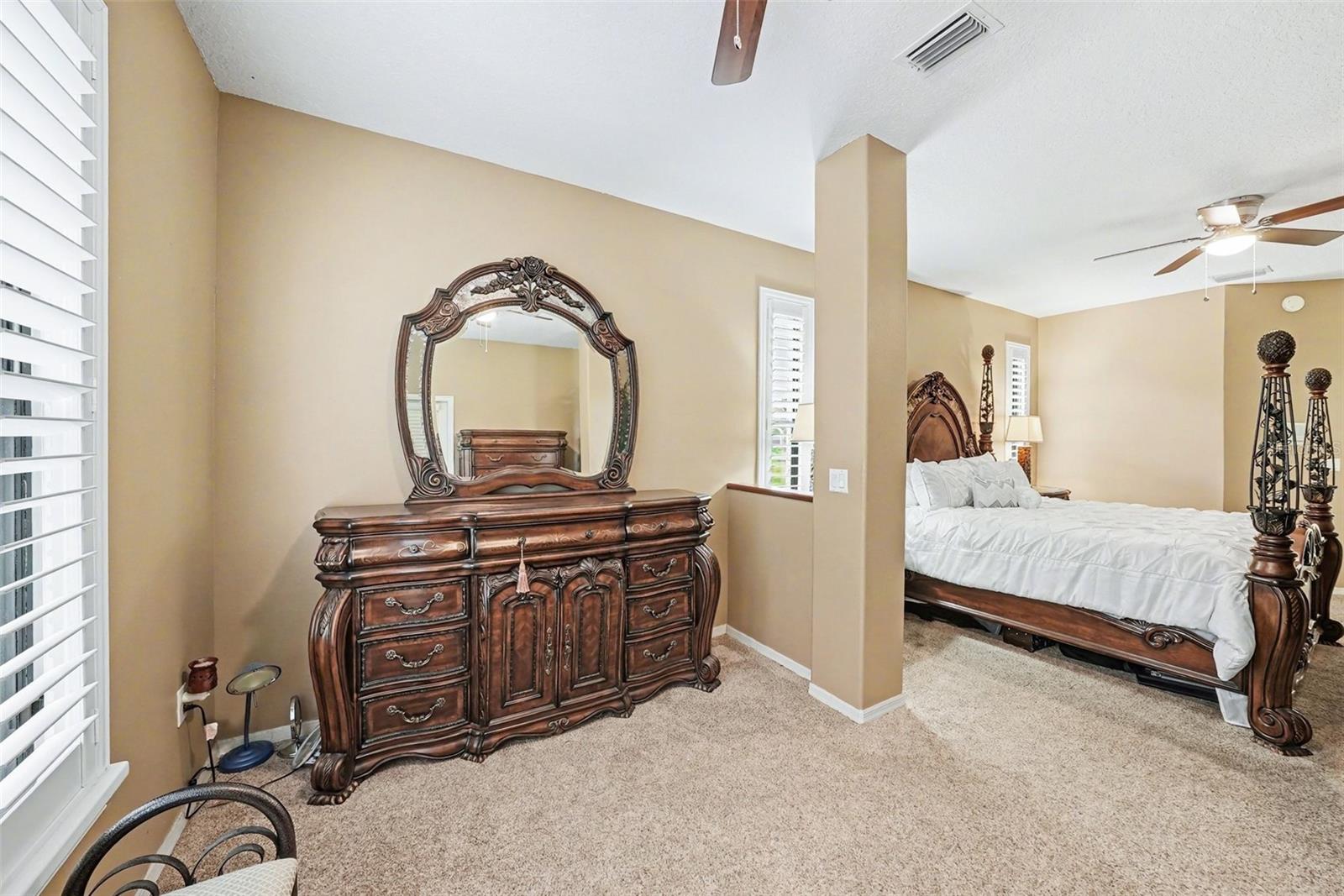 19216 RIDGELAKE DR, LUTZ, FL, 33549