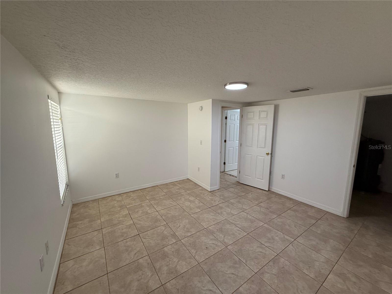 1247 LAKEVIEW DR, CLERMONT, FL, 34711