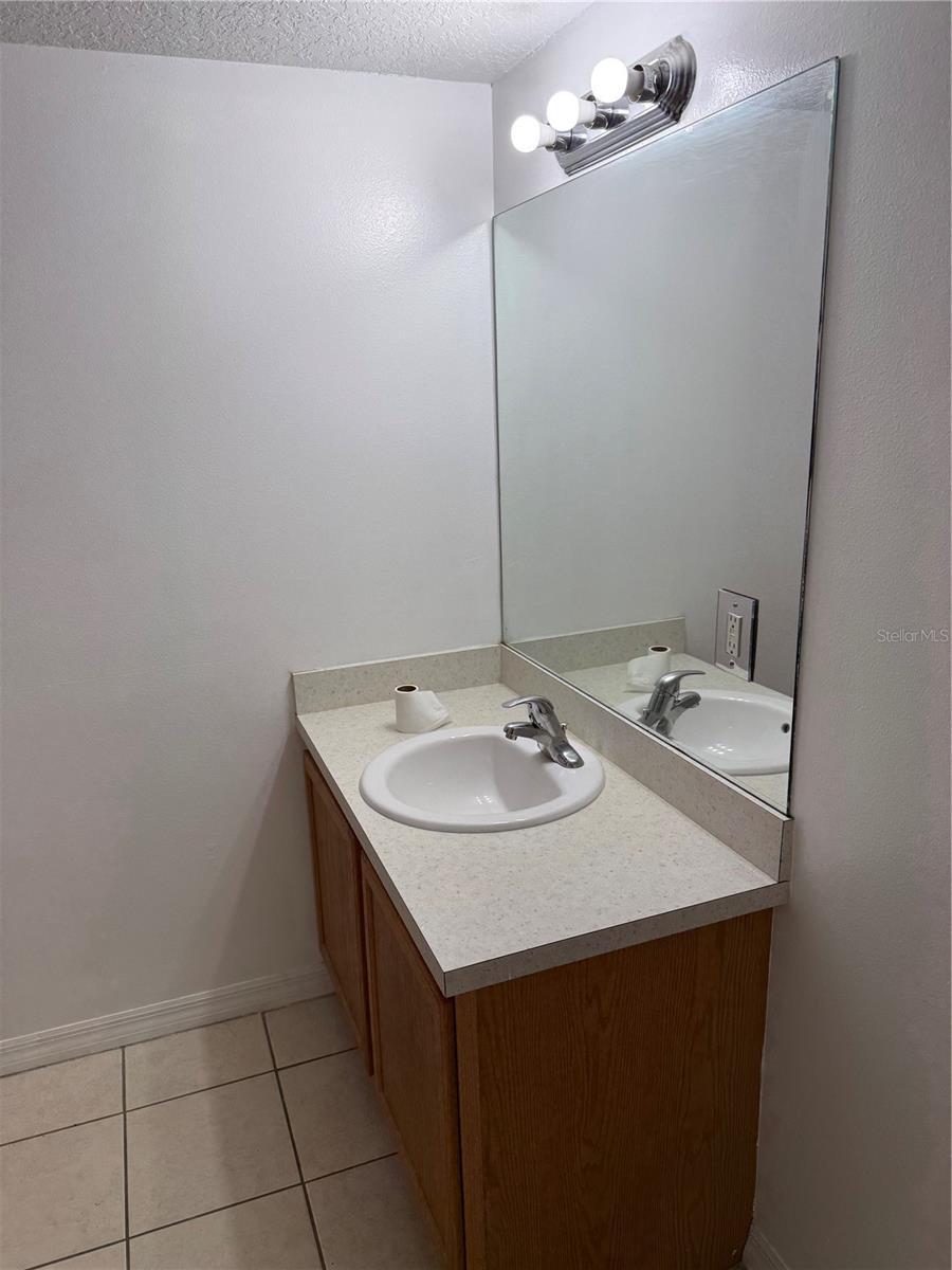 1247 LAKEVIEW DR, CLERMONT, FL, 34711