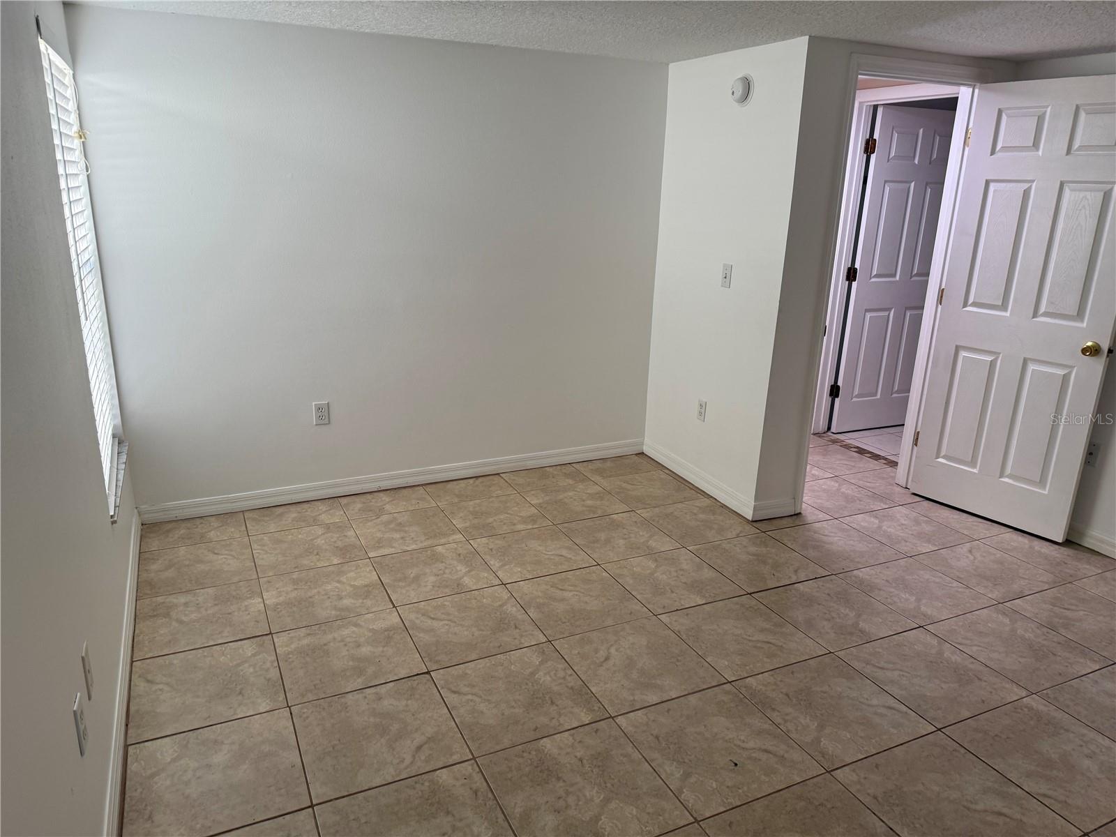 1247 LAKEVIEW DR, CLERMONT, FL, 34711