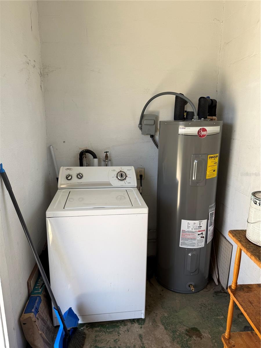 1247 LAKEVIEW DR, CLERMONT, FL, 34711