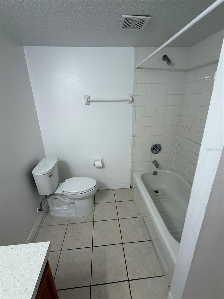 1247 LAKEVIEW DR, CLERMONT, FL, 34711