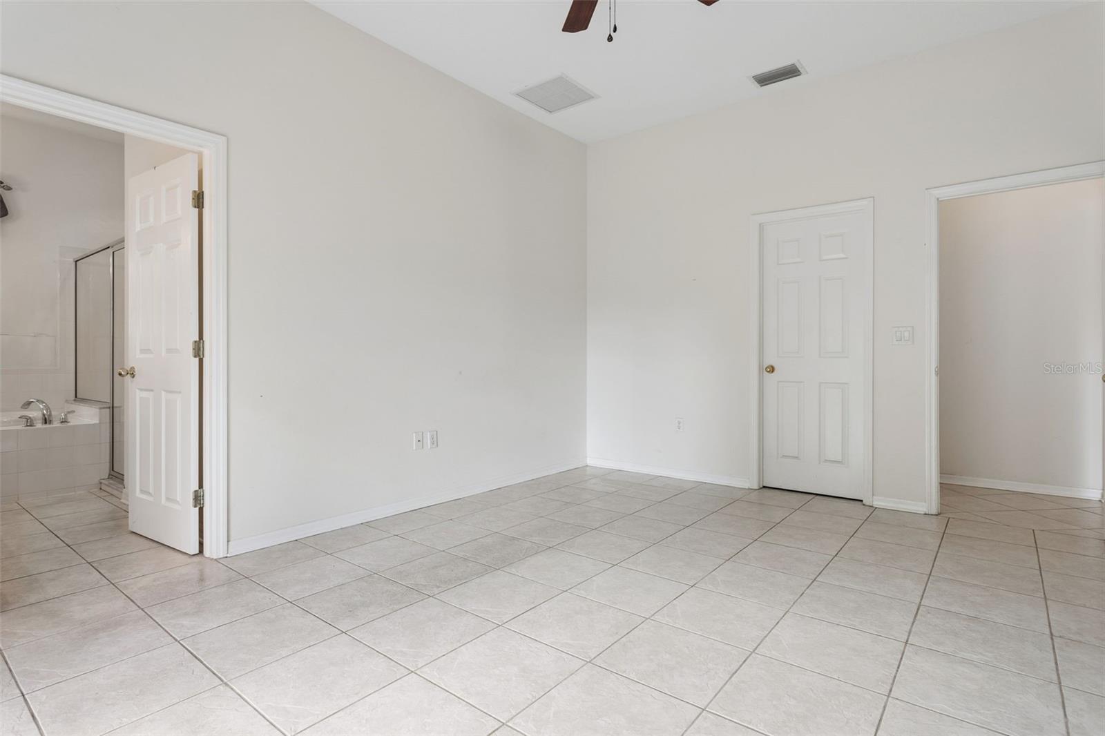 5246 BRADDOCK DR, ZEPHYRHILLS, FL, 33541