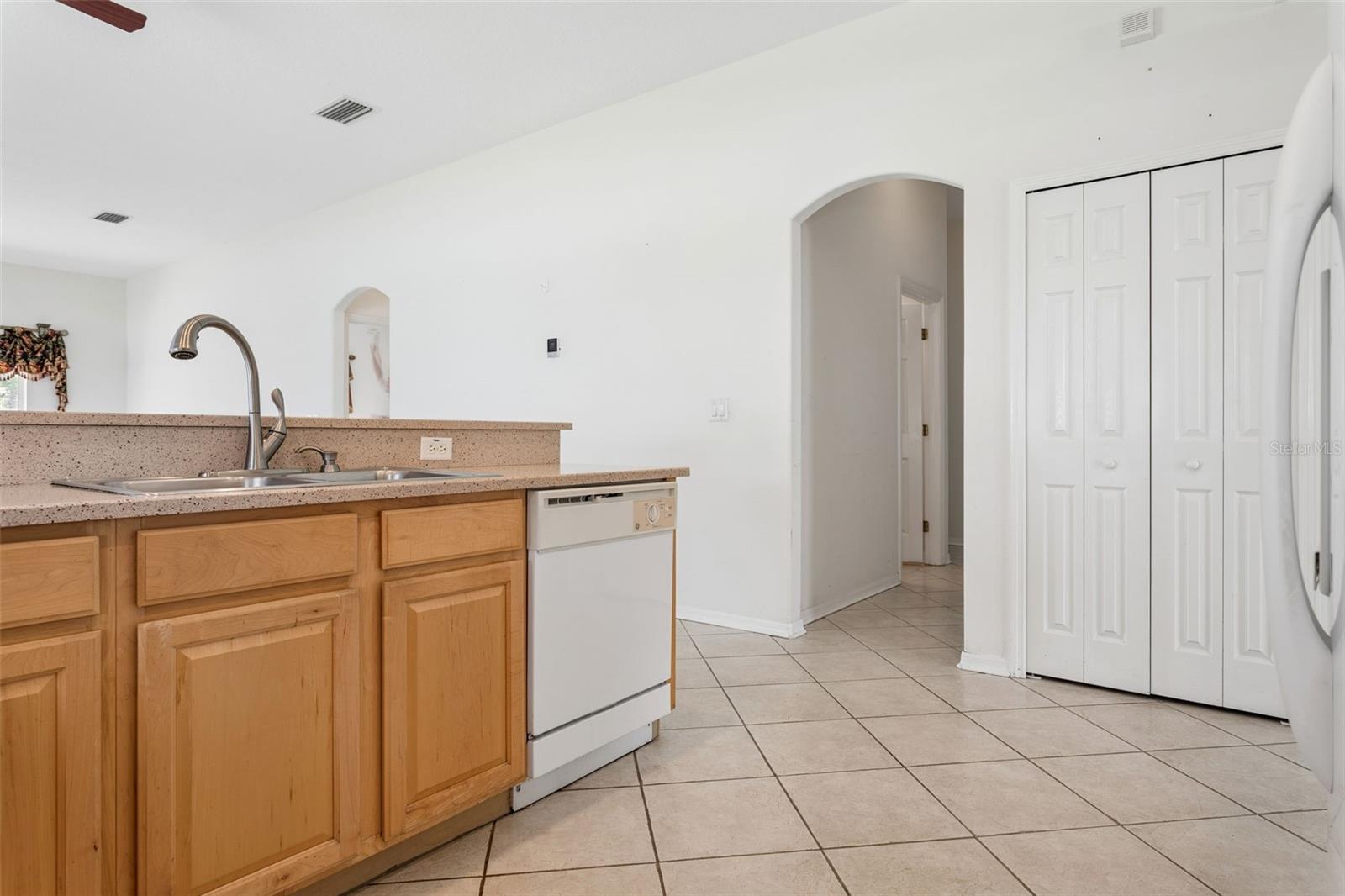 5246 BRADDOCK DR, ZEPHYRHILLS, FL, 33541