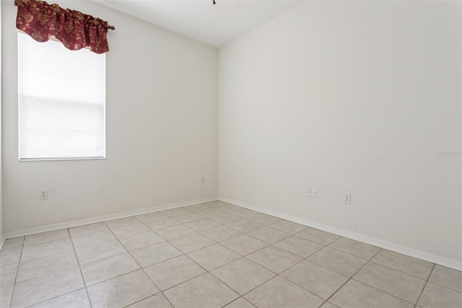 5246 BRADDOCK DR, ZEPHYRHILLS, FL, 33541