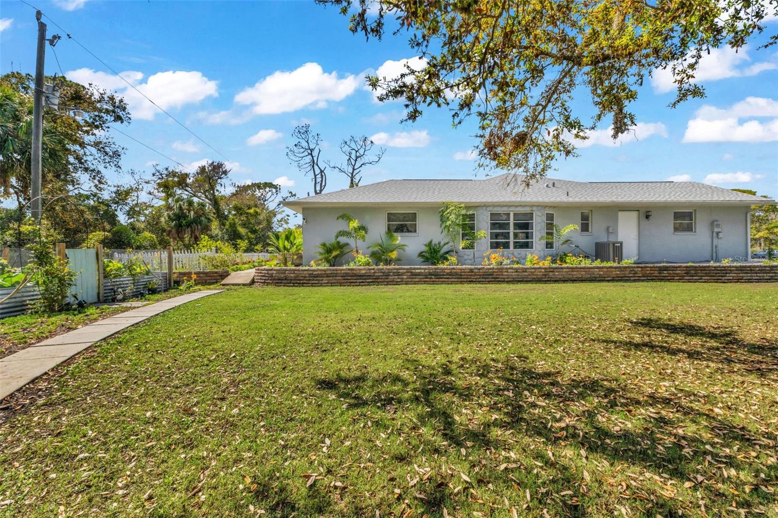 15555 MAYNARD AVE, PORT CHARLOTTE, FL, 33953