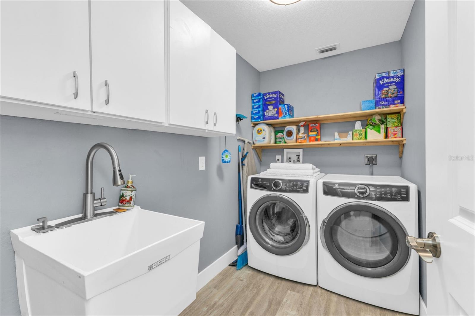 15555 MAYNARD AVE, PORT CHARLOTTE, FL, 33953