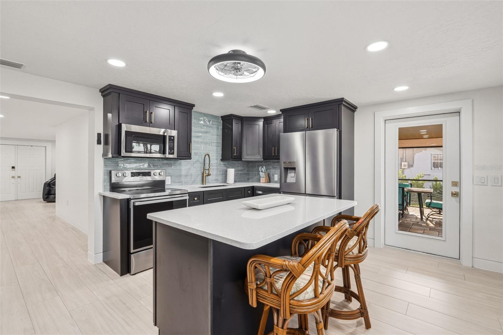 105 LELAND ST SE, PORT CHARLOTTE, FL, 33952