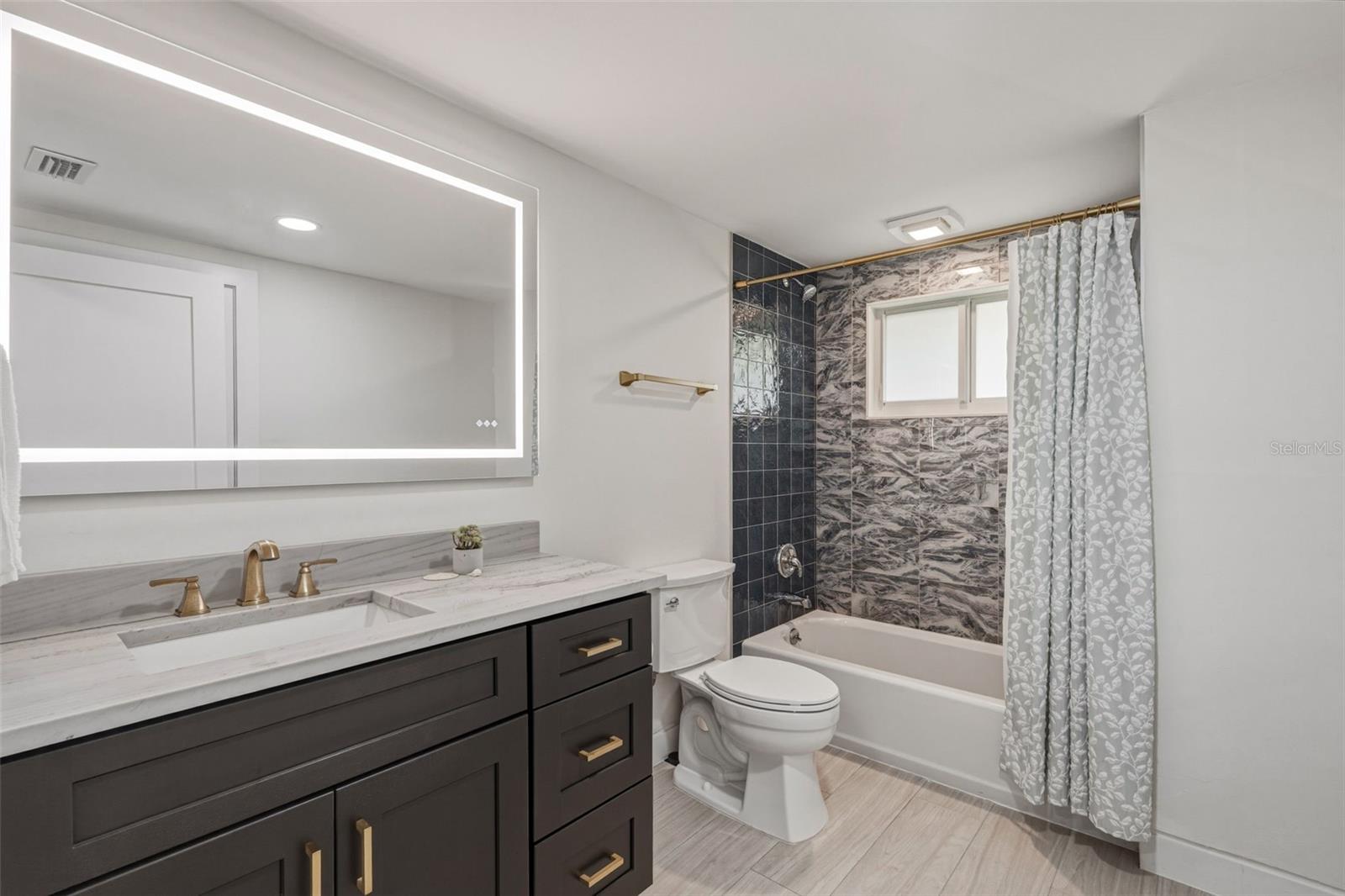 105 LELAND ST SE, PORT CHARLOTTE, FL, 33952